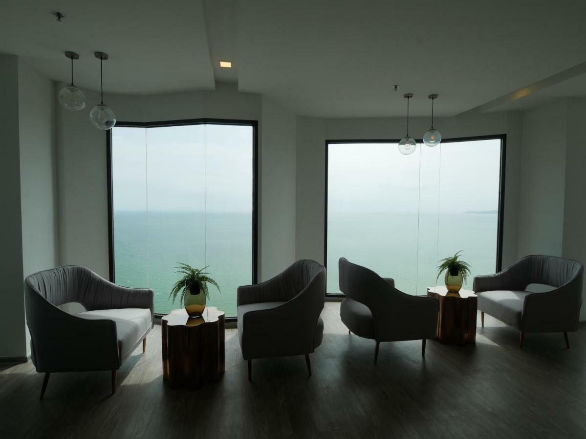 Aeras - The Ultimate Beachfront Experience Jomtien Beach Extérieur photo